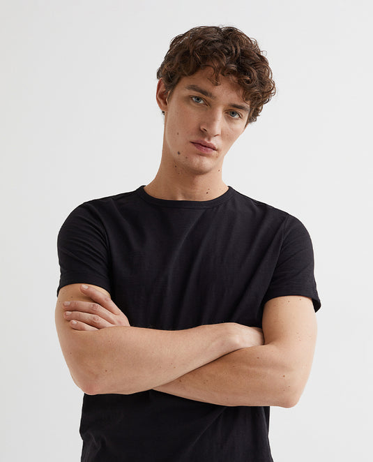 Regular round neck