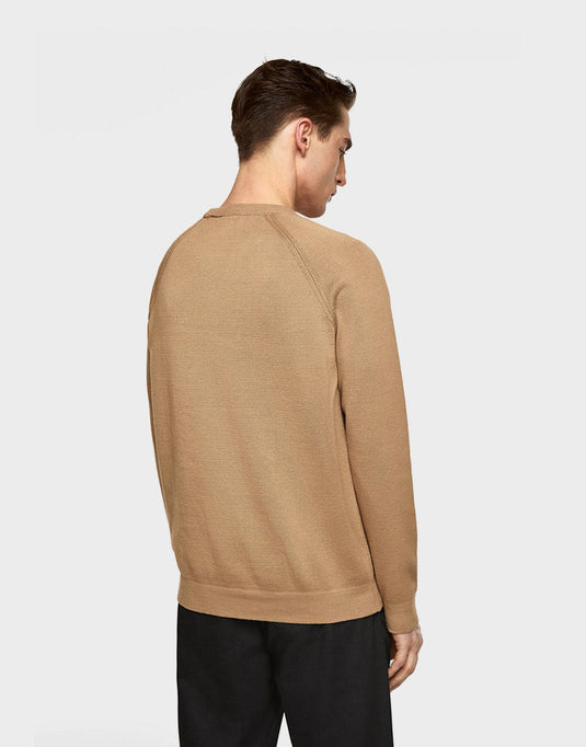 Sleeve sweater