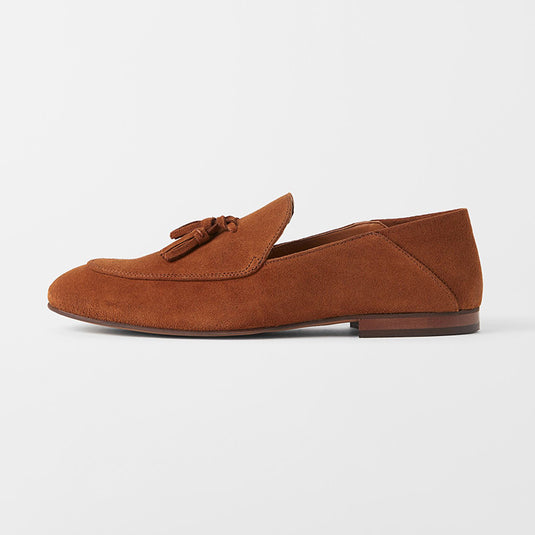 Tasselled leather loafers